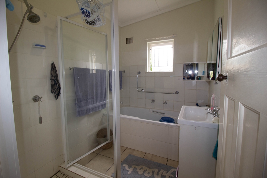 4 Bedroom Property for Sale in Gansbaai Central Western Cape